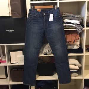 Levi 501 Mom jean NWT
